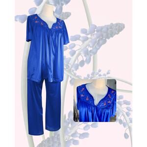 Vintage 70s NWT Vanity Fair Royal Blue Pink Floral Embroidered Pajama Set Size M